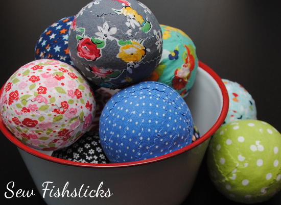 DIY Primitive Fabric Balls - DoodleDog Designs Primitives